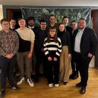 Auf dem Foto v. l. n. r.: Philipp Konrad, Tino Hofer, Leonard Cornselius, Hassan Karimi, Kordo Karim, Florian Fürstberger, Sofia Krathy, Sophie Hofer, Michael Altenbuchner, Marlene Hofer, Severin Eder